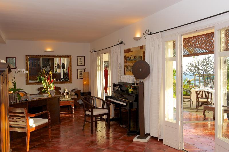 Blue Margouillat Seaview Hotel-Relais & Chateaux Saint-Leu Exterior photo