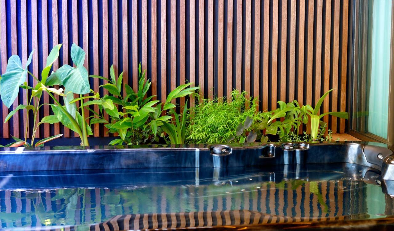Blue Margouillat Seaview Hotel-Relais & Chateaux Saint-Leu Exterior photo